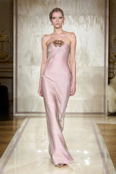 Giorgio Armani Privé 2025春夏高级定制