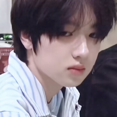 盯