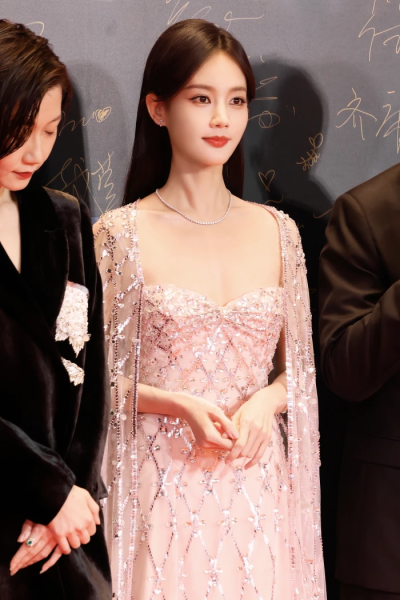 李一桐