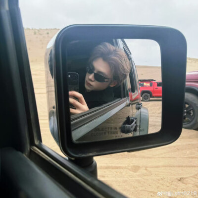 黄明昊