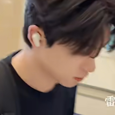 只怕我自己会爱上你