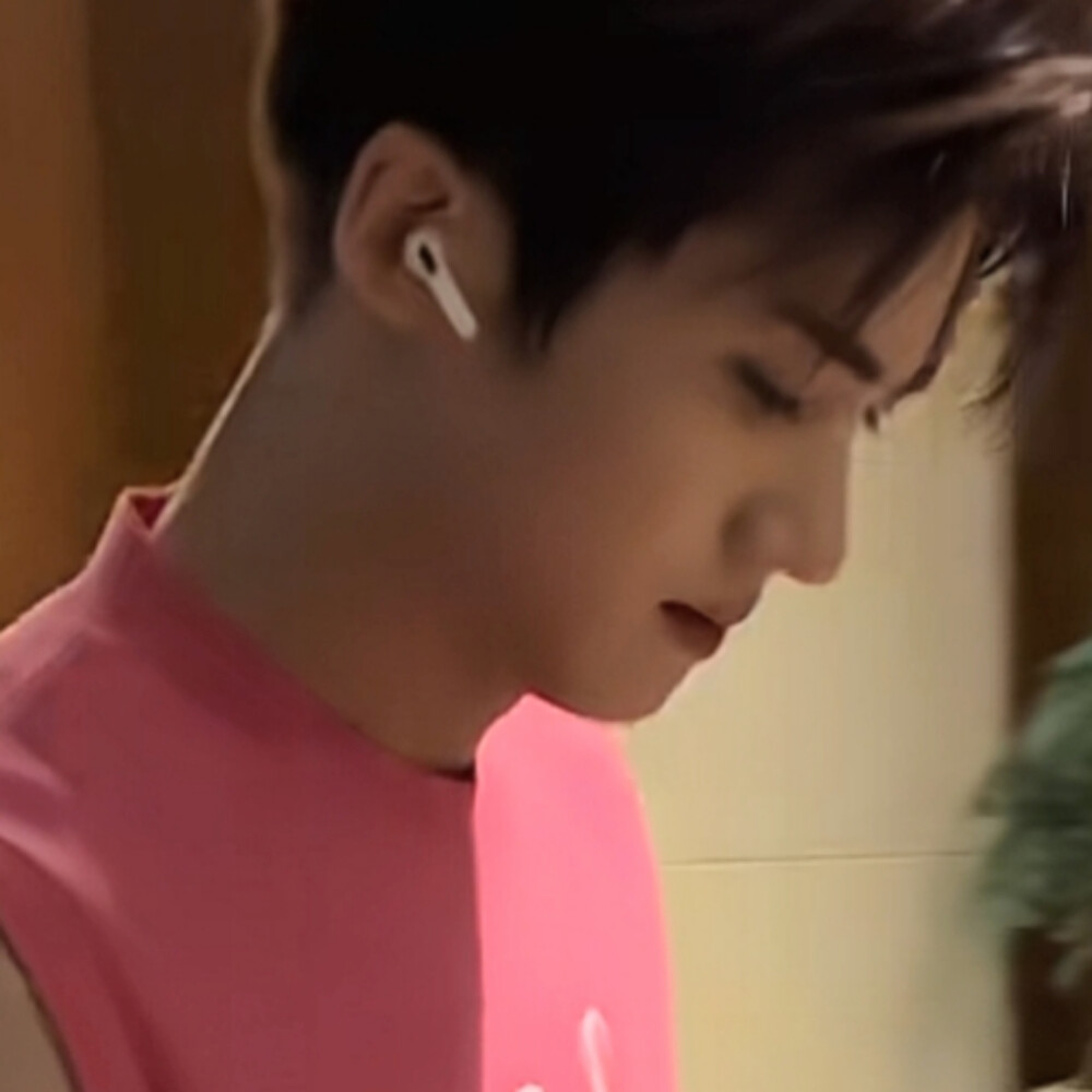 闫水可以联系我