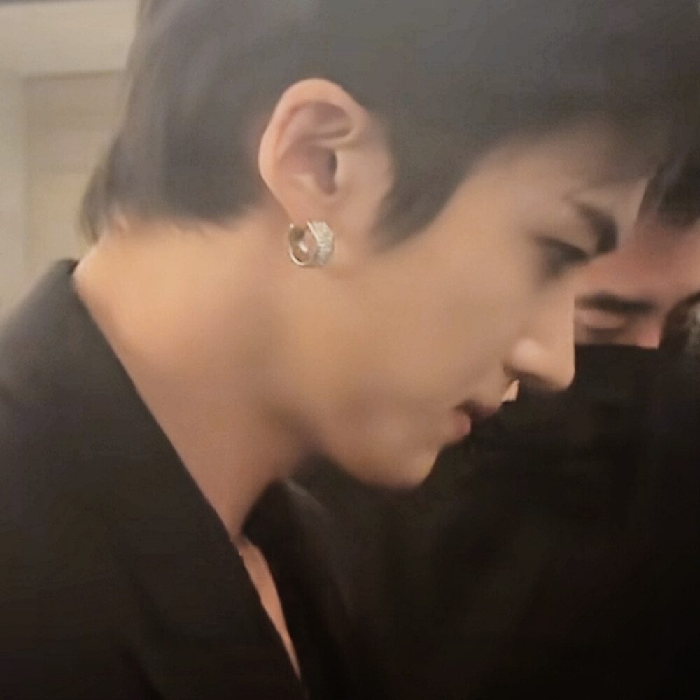 闫水可以联系我