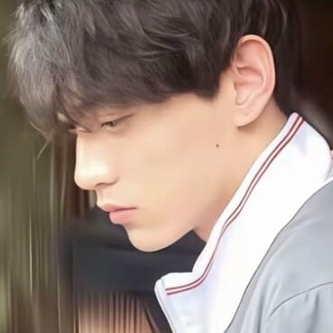 田栩宁