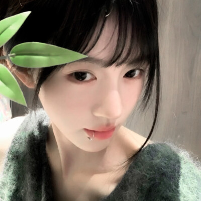 秋窈的՞•･•՞
