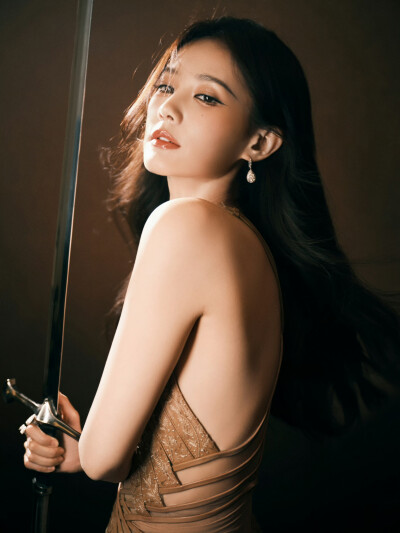 李一桐
