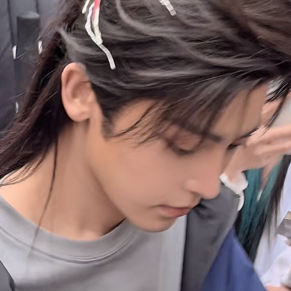 有菇凉和小生侯水嘛