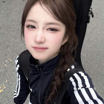 我爱上了一个女孩