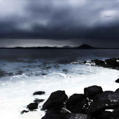 記憶像涨潮的海