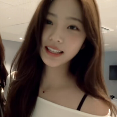 她只是我的妹妹