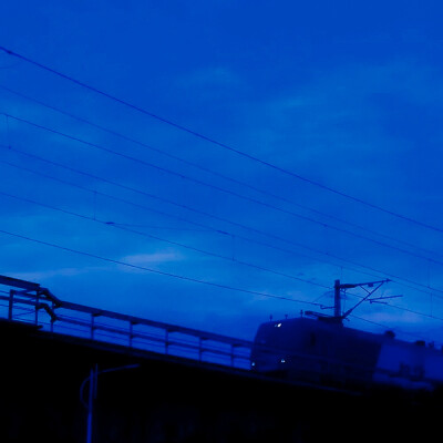 “宝宝你真的特别萌我真是不明白了为什么你这么萌你知道你自己这么萌吗如果不传播宝的可爱全世界都要毁灭了世界没有你可怎么转只能强撑都是强撑罢了太萌了我的宝萌的我从地球螺旋升天我的好宝宝”
·章若楠
·原耀喝…