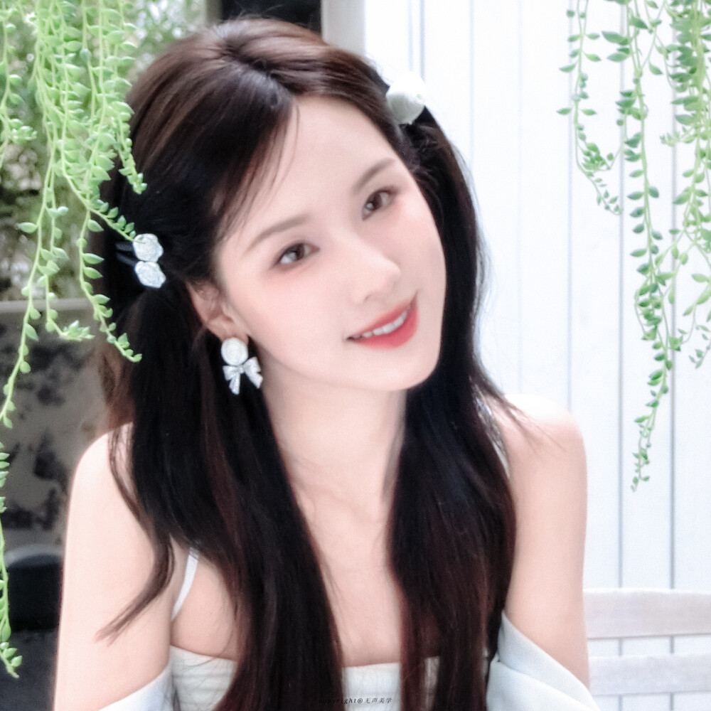 陈都灵