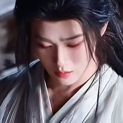 阴湿男鬼