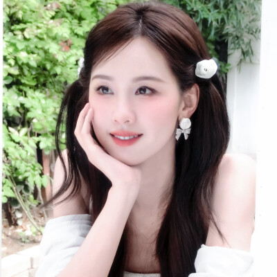 陈都灵
