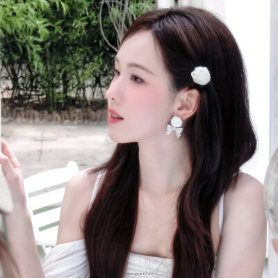 陈都灵