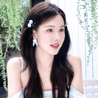 陈都灵