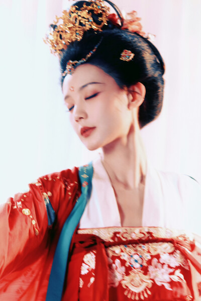 李一桐