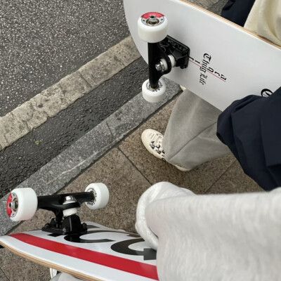 滑板