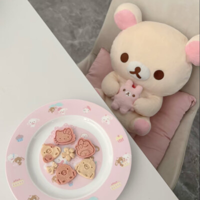 轻松熊熊妹背景图