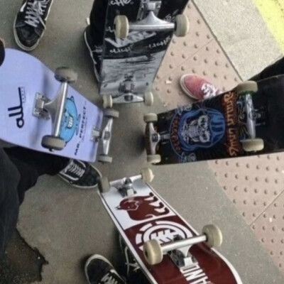 滑板