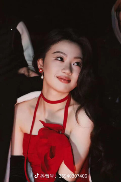 单依纯