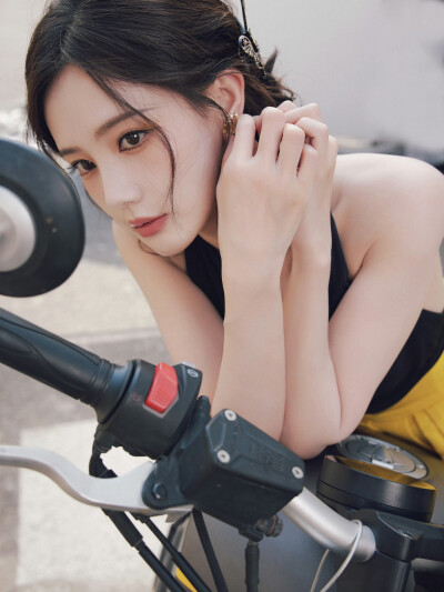 李一桐