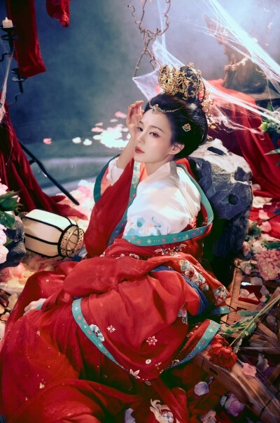 李一桐