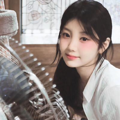 你我像二十一世紀殘留的木質春