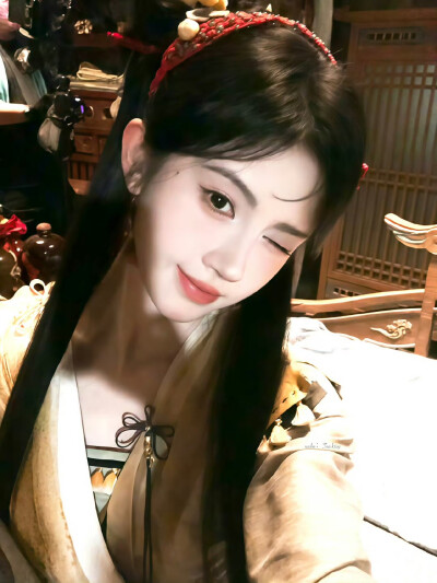 鞠婧祎