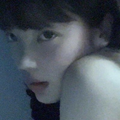 ^_−☆