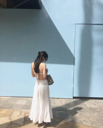  女头