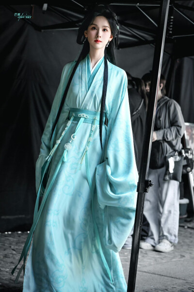 陈都灵