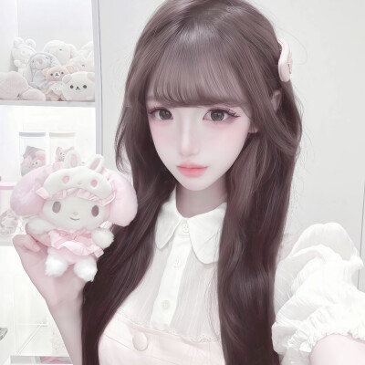 妼