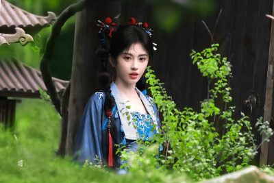 鞠婧祎