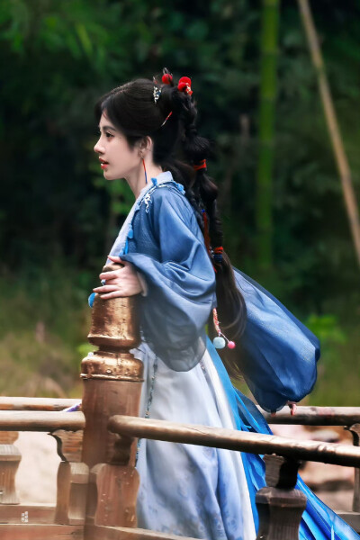 鞠婧祎