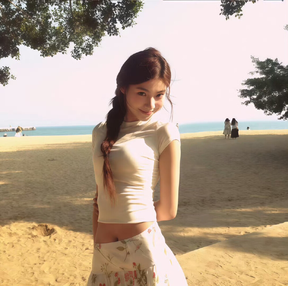 女头