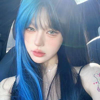 风格女头