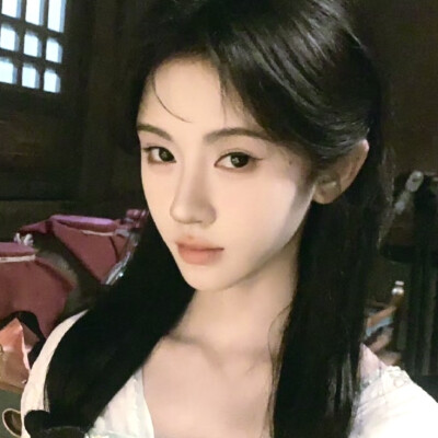 阿黛＞＜