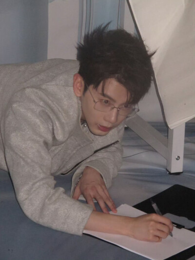 费启鸣