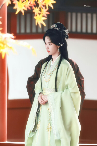 陈都灵