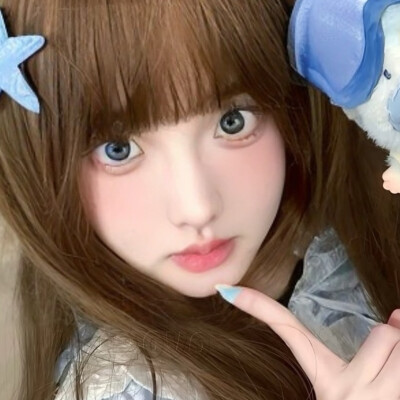 异瞳小猫