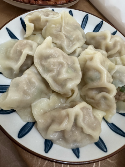 吃吃