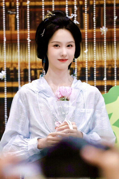 陈都灵