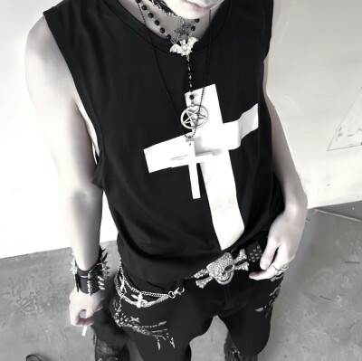 自截男头 拿图点赞关注