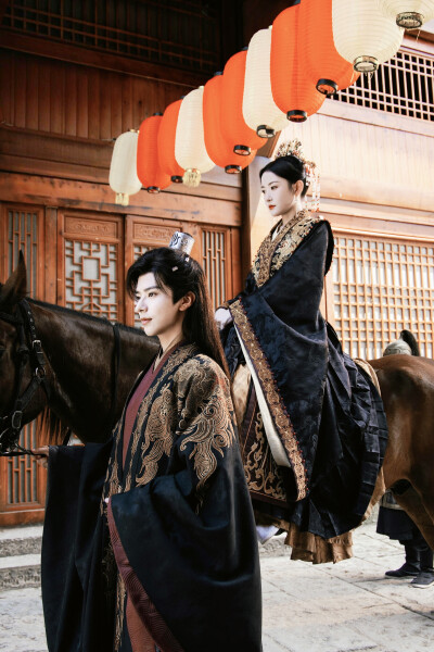 贬妻为妾，十万铁骑跪接我登基 萧倾雪×祁渊