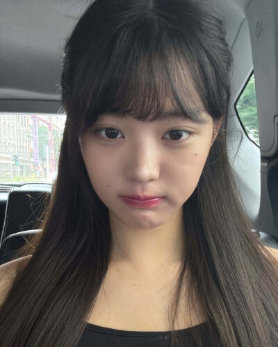 张元英