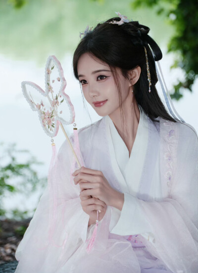 李一桐
