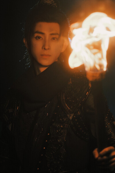 敖瑞鹏头像壁纸古风