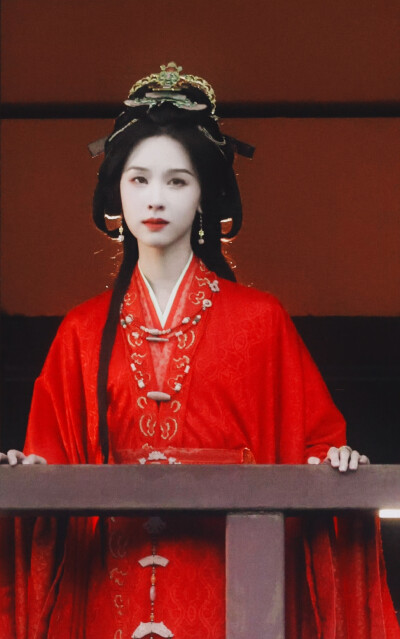 陈都灵