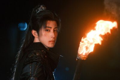 敖瑞鹏头像壁纸古风